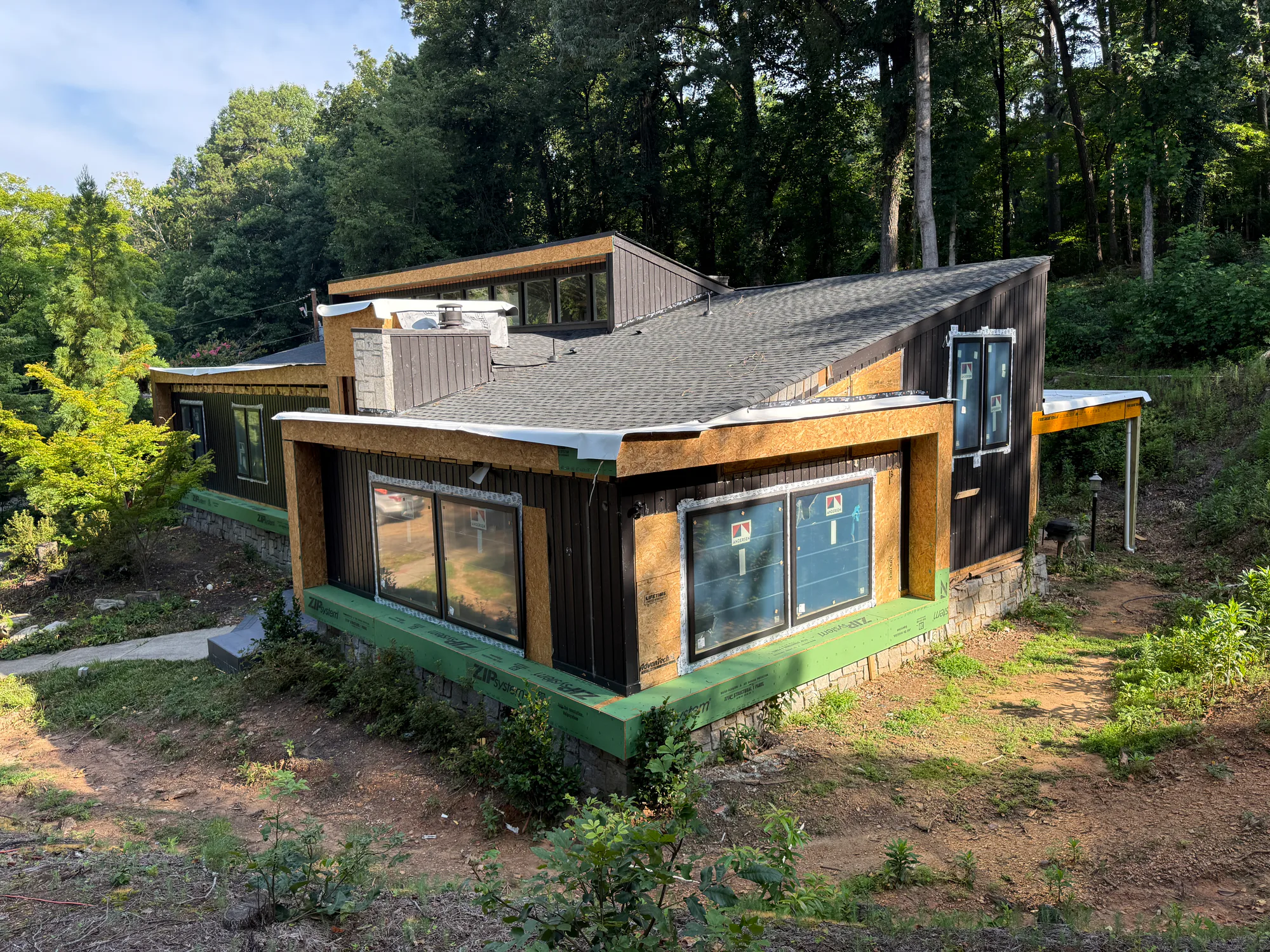 Exterior de un activo residencial durante la construcción
